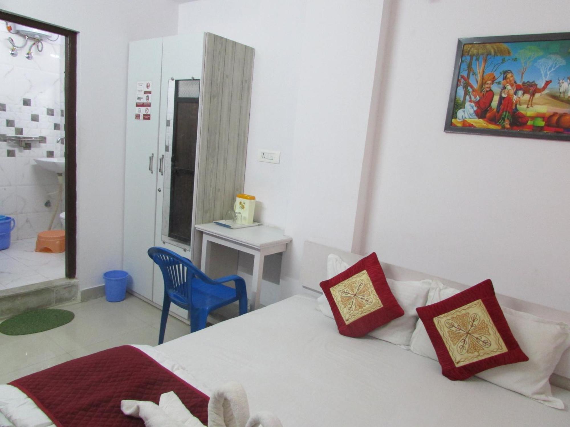 Ashish Guest House, Udaipole *